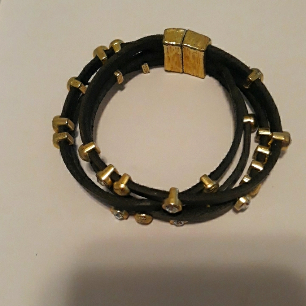 NWOT fashion bracelet.